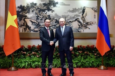 Il Vietnam coltiva la sua amicizia tradizionale con la Russia e le ex repubbliche sovietiche